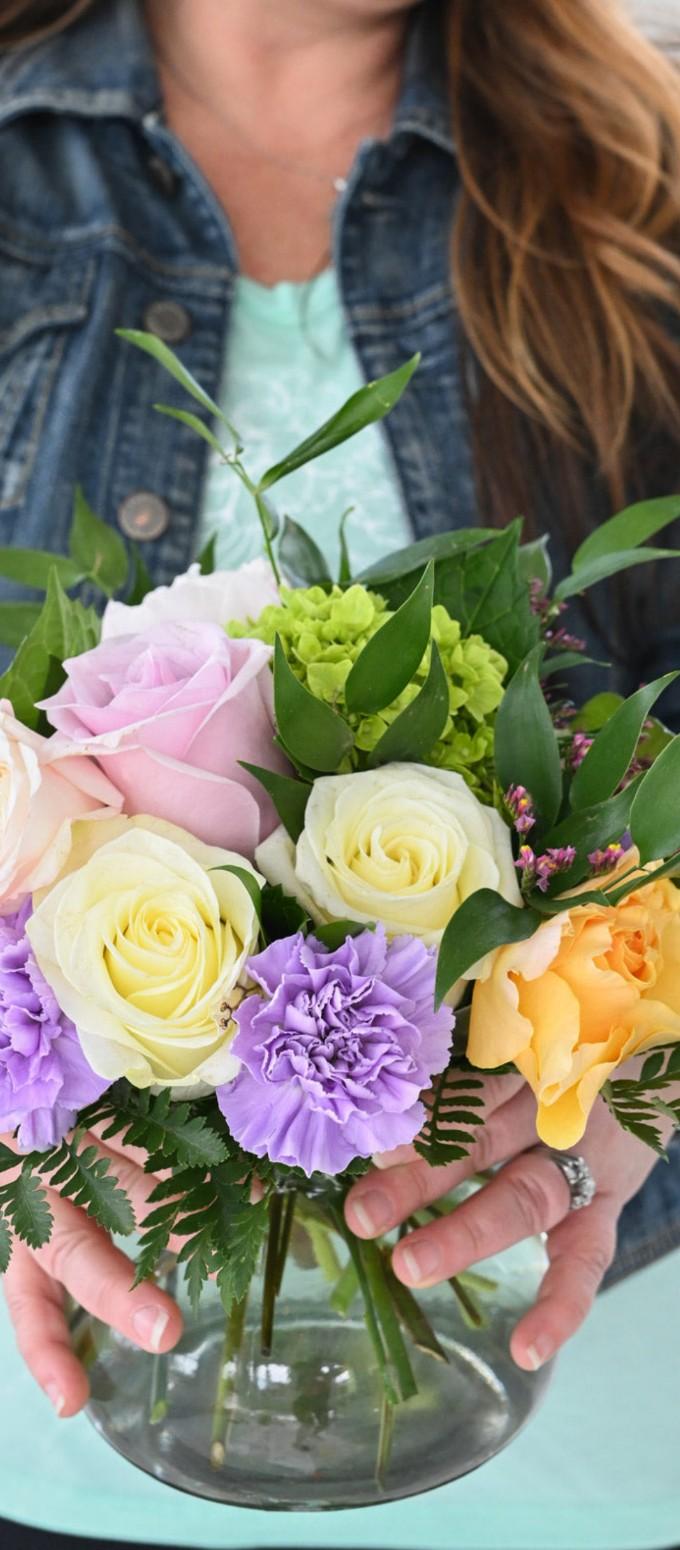 WEEKLY & MONTHLY SPECIALS The Flower Shop Gainesville